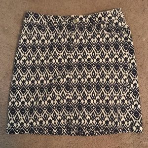 Patterned skirt